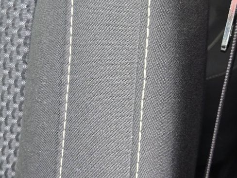 Used 2023 GMC Acadia SLE w/ Driver Convenience Package image 15