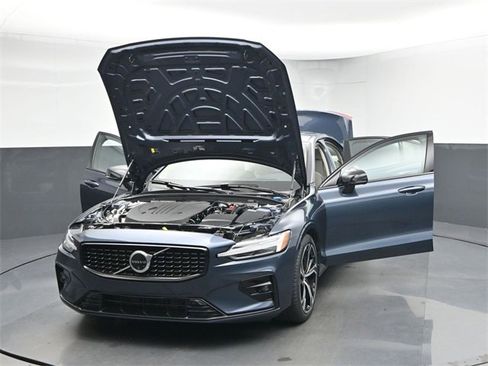 Used 2024 Volvo S60 B5 Ultimate image 50