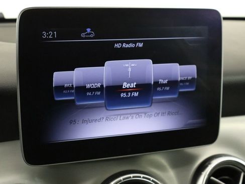 Used 2019 Mercedes-Benz CLA 250 image 31