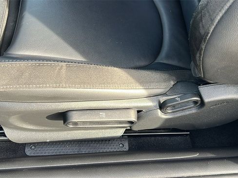 Used 2023 MINI Cooper SE image 10