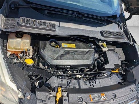 Used 2013 Ford Escape SE image 22