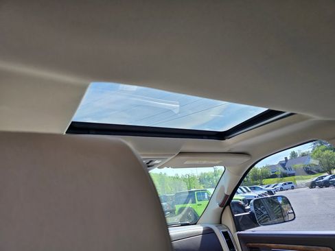 Used 2018 RAM 1500 Laramie Longhorn w/ Longhorn Southfork Package image 11