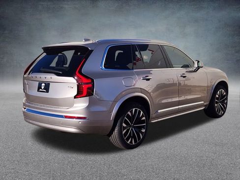 New 2026 Volvo XC90 T8 Plus image 7