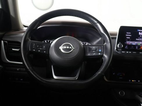 Used 2023 Nissan Rogue SL FWD image 35