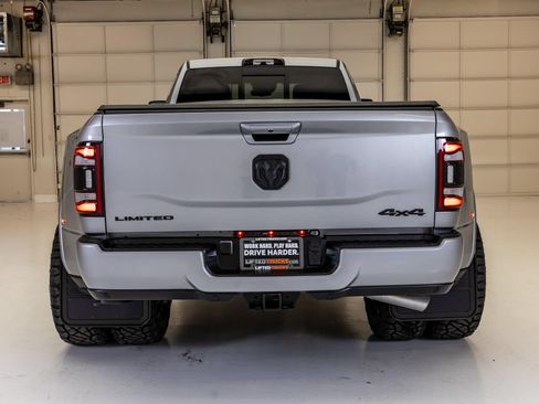 Used 2024 RAM 3500 Limited w/ Night Edition AWD/4WD image 8