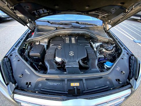 Used 2017 Mercedes-Benz GLS 450 4MATIC image 29
