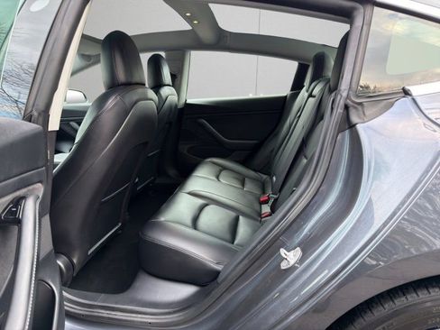 Used 2020 Tesla Model 3 Long Range image 10