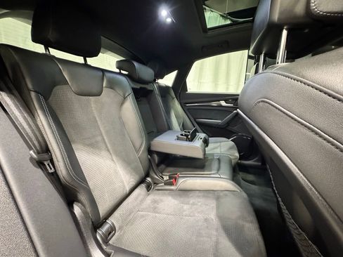Used 2022 Audi SQ5 Premium image 27