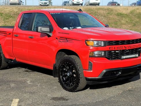 Used 2021 Chevrolet Silverado 1500 Custom w/ LPO, Dark Essentials Package image 16