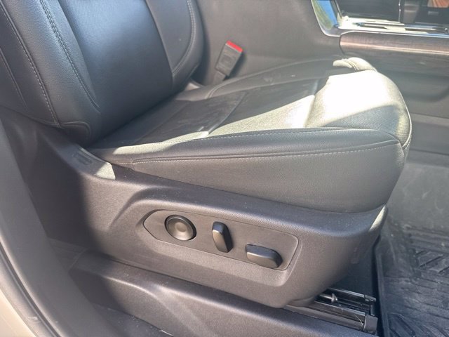 Certified 2024 Chevrolet Silverado 1500 LTZ AWD/4WD image 15