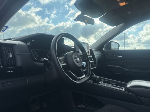 Certified 2022 Nissan Pathfinder S image 23