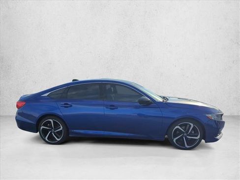 Used 2022 Honda Accord Sport image 4