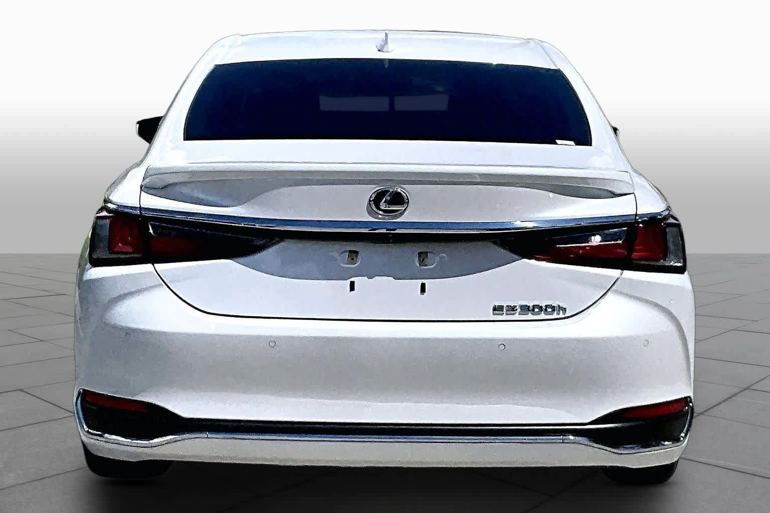 Used 2020 Lexus ES 300h w/ Premium Package FWD image 5
