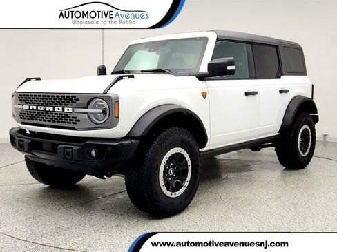 Used 2025 Ford Bronco Badlands AWD/4WD image 1