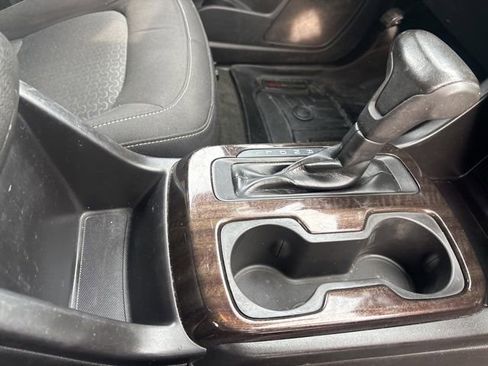 Used 2018 GMC Canyon SLE w/ SLE Convenience Package RWD image 13