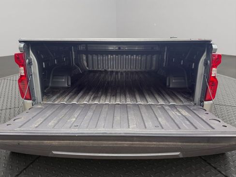 Used 2023 Chevrolet Silverado 1500 LT image 29