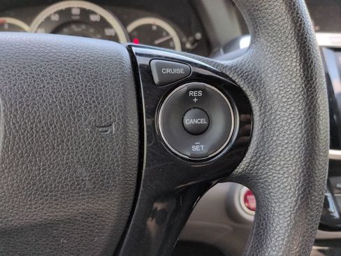 Used 2017 Honda Accord EX image 23