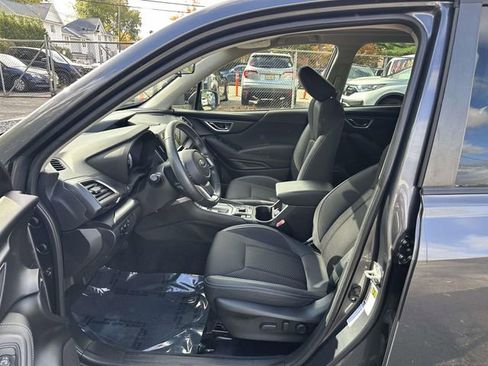 Used 2022 Subaru Forester Premium image 16