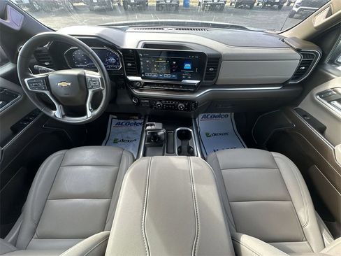 Used 2024 Chevrolet Silverado 1500 LT w/ Leather Package image 20
