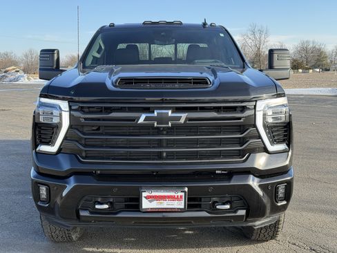 New 2025 Chevrolet Silverado 3500 High Country w/ High Country Premium Package image 9