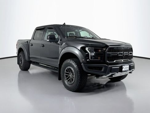 Used 2019 Ford F150 Raptor w/ Equipment Group 802A Luxury AWD/4WD image 4