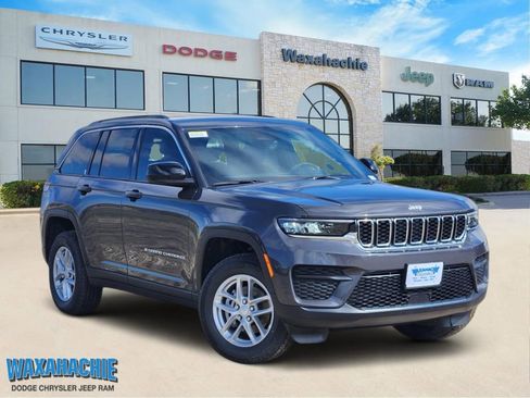 New 2026 Jeep Grand Cherokee Laredo image 1