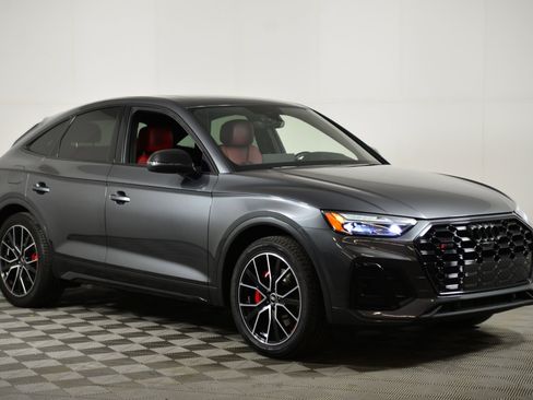 Used 2023 Audi SQ5 Premium Plus w/ Premium Plus Package image 6