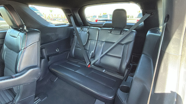 Certified 2025 Ford Explorer ST-Line AWD/4WD image 17