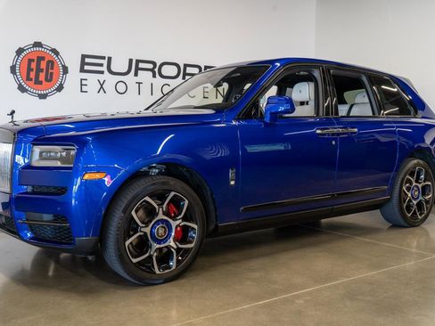 Used 2021 Rolls-Royce Cullinan Black Badge image 31