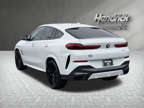 Used 2022 BMW X6 xDrive40i w/ M Sport Package AWD/4WD image 8