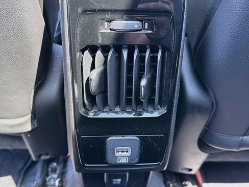 Used 2022 Jeep Compass Limited w/ Sun and Sound Group AWD/4WD image 29