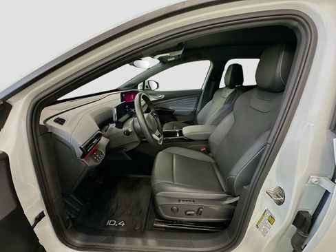Used 2023 Volkswagen ID.4 Pro S image 13