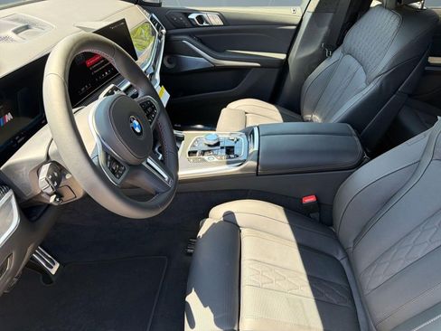 New 2026 BMW X7 M60i image 19