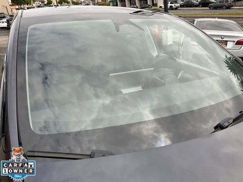Used 2024 Tesla Model Y 2WD image 73