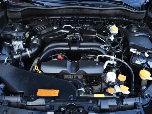 Used 2018 Subaru Forester 2.5i Premium w/ All-Weather Package image 42