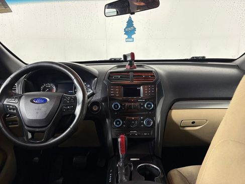 Used 2016 Ford Explorer 4WD image 25
