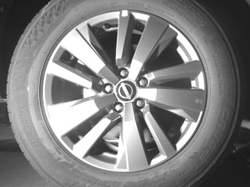 Used 2025 Nissan Pathfinder SV image 15