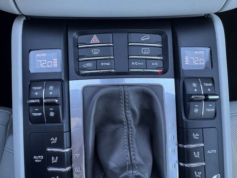 Used 2018 Porsche Macan S image 47