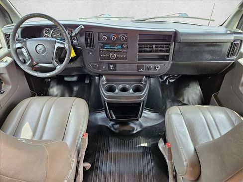 Used 2015 Chevrolet Express 2500 LS RWD image 17