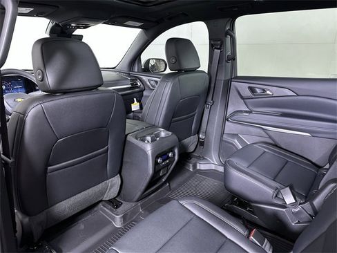 New 2026 Chevrolet Traverse LT w/ Sun and Wheel Package image 22