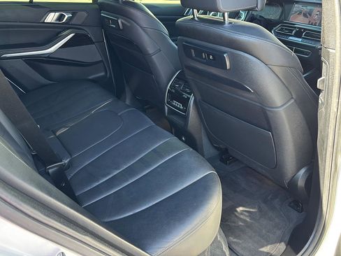 Used 2019 BMW X5 xDrive50i w/ M Sport Package image 22