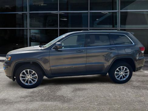 Used 2021 Jeep Grand Cherokee Laredo AWD/4WD image 4