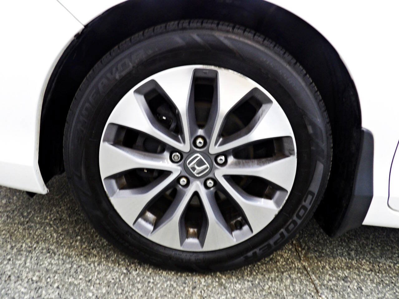 Used 2014 Honda Accord EX-L image 17