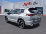 Used 2023 Mitsubishi Outlander SE image 3