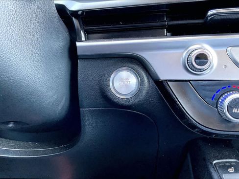 Used 2025 Kia Telluride S FWD image 34