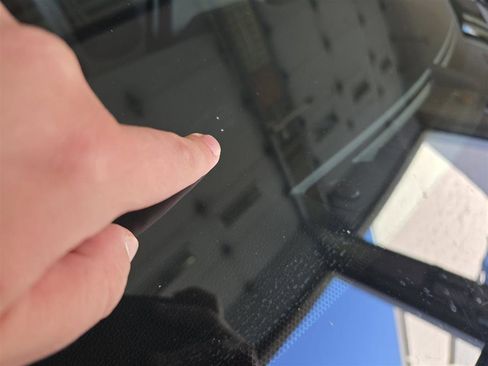 Used 2020 Toyota RAV4 XLE image 3