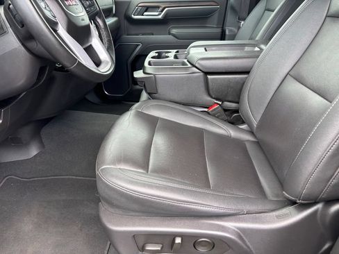 Used 2025 GMC Sierra 1500 SLT RWD image 10