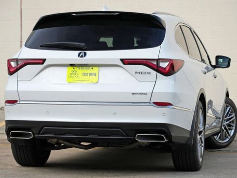 Used 2023 Acura MDX SH-AWD w/ Advance Package image 5