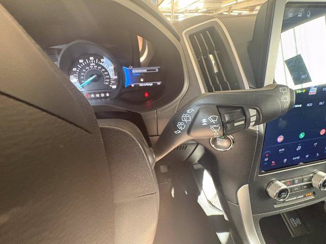 Certified 2024 Ford Edge SEL w/ Convenience Package AWD/4WD image 16