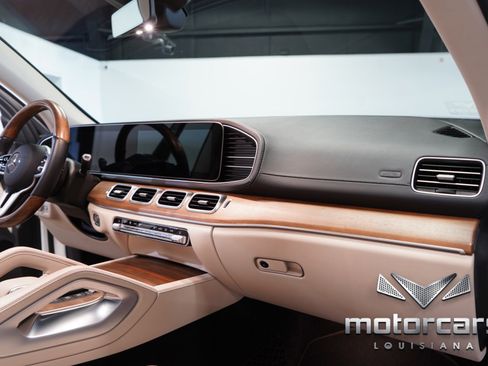Used 2021 Mercedes-Benz GLS 450 4MATIC image 28